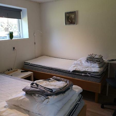 Commuter Room For One Or Two People Munkebo Exterior photo